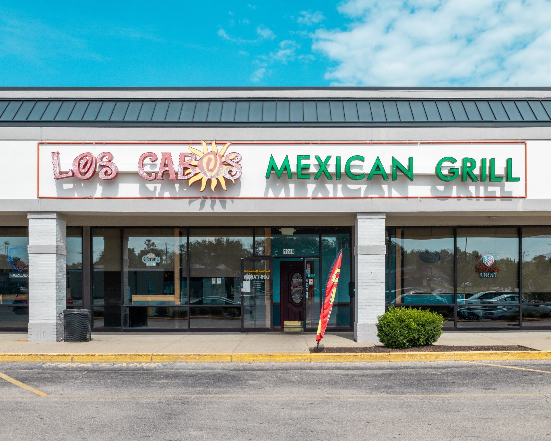 Your neighborhood spot in Amelia
